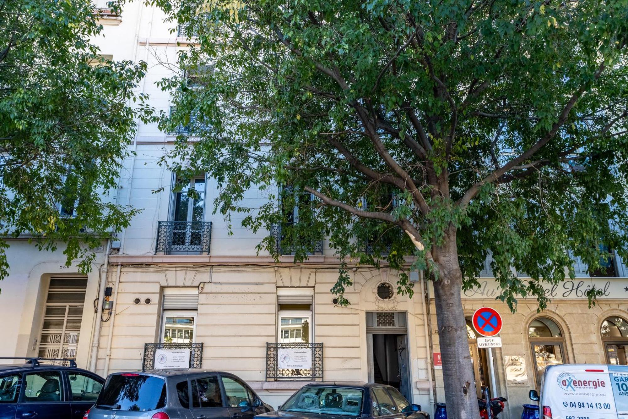 L'Haussmannien - Appartement Standing - Hypercentre Тулон Экстерьер фото